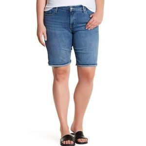 Levi’s | bermuda semi high waist jeans